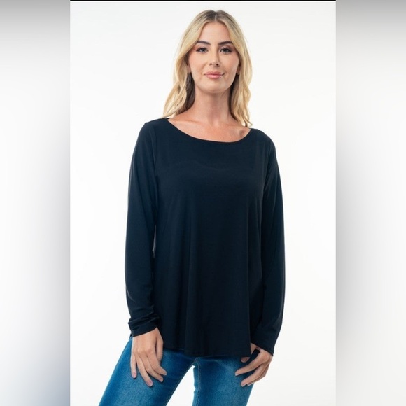 NWT In Original Packaging White Birch Black Knit Top With Twist Detail O… - Picture 1 of 8